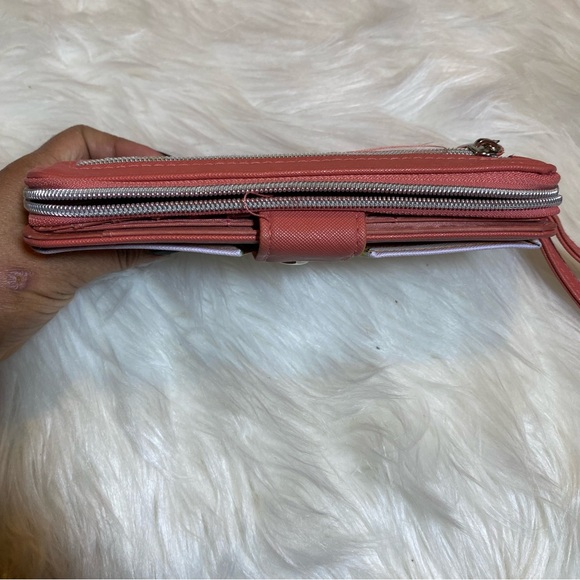 Striped Red Wallet - Picture 4 of 8